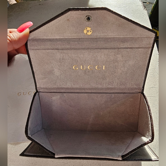 Gucci EUC Guccissima collapsible sunglass case w/original cleaning cloth. - Picture 2 of 11